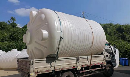 3吨塑料水塔-甲醇存储水塔
